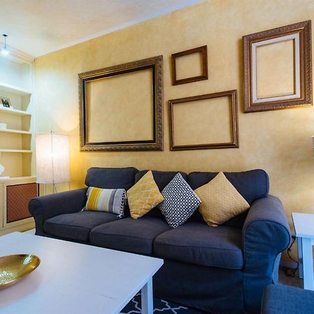 Pajaritos Suite Apartment - Private Parking Included Seville Exterior photo